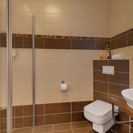 Schlossberghotel Oberhof Premium Hotel Room Bathroom