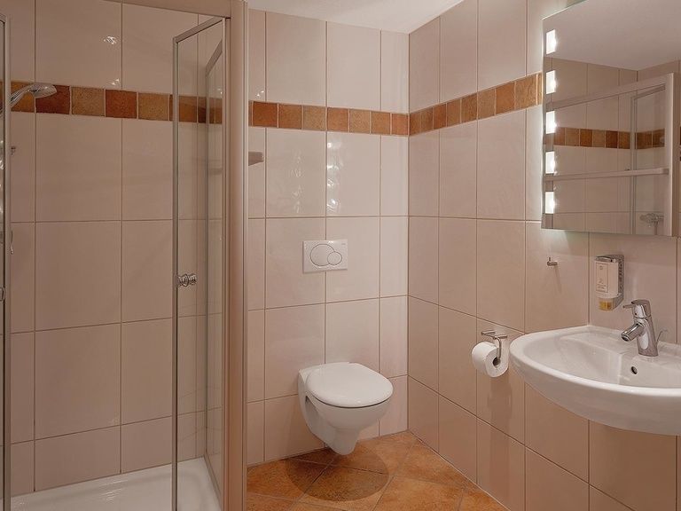 Gästehaus Sonnenhügel, Komfort Zimmer - Oberhof Hotel Bad