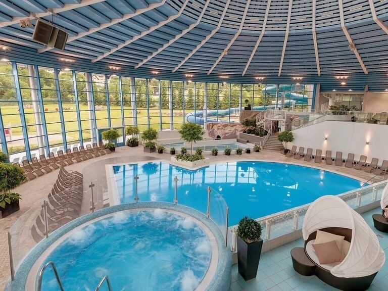 h2oberhof-wellnessbad, neben dem Schlossberghotel Oberhof