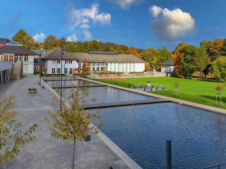 Kurpark Oberhof im Herbst, Hotel in Oberhof buchen