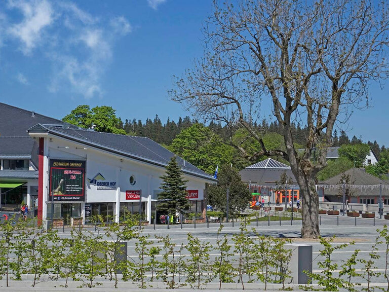 Oberhof im Thüringer Wald, Blick auf den Stadtplatz