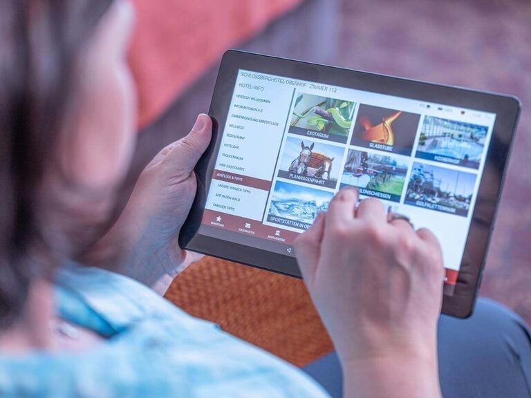 Tablet im Zimmer, Schlossberghotel Oberhof