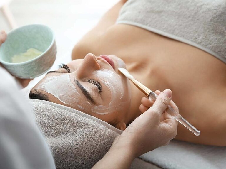 Wellnesshotel Oberhof, Kosmetik Symbolbild Behandlung H2Oberhof